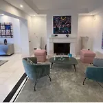 Apartment First Line Banus 4 Bed Sea Pool *
