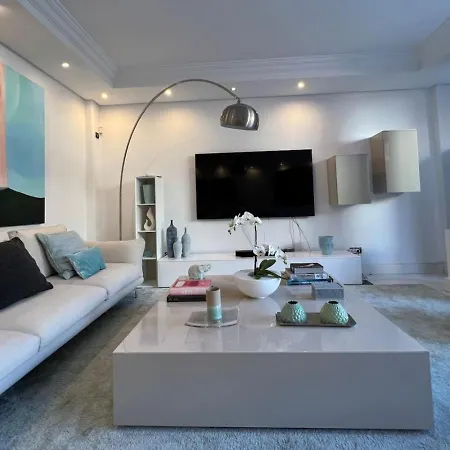 公寓 First Line Banus 4 Bed Sea Pool *