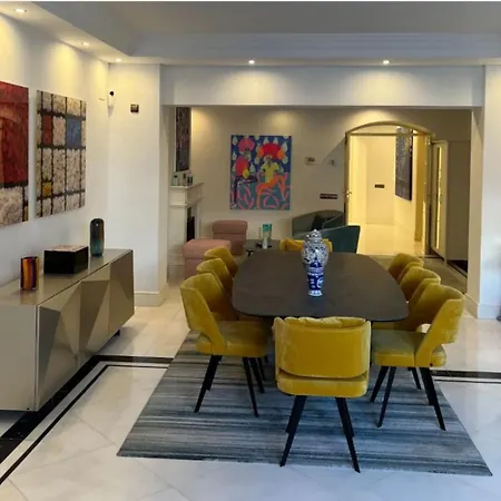 First Line Banus 4 Bed Sea Pool Apartment *